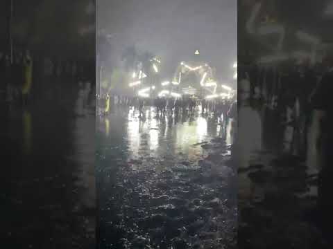 #Miami Ultra Music Festival cancels day 1. Day 2 uncertain! Mainstage flooded