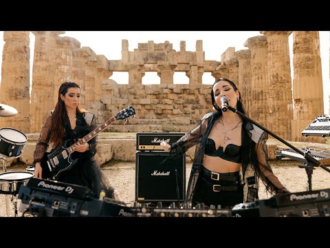Giolì & Assia -#DiesisLive @Sunset at the Temple of Selinunte